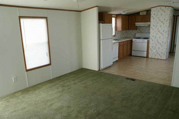 Dundalk Mobile Home Court 16 Vista Mobile DrDundalk, MD 21222