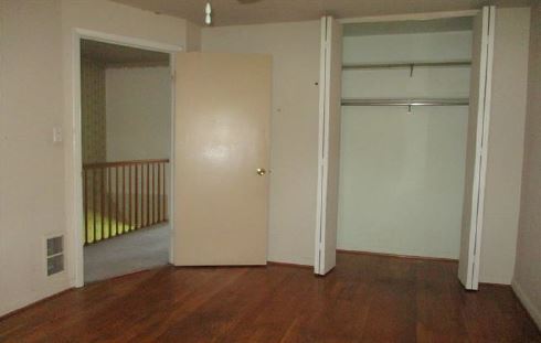 8169 Gray Haven RdDundalk, MD, 21222Baltimore County