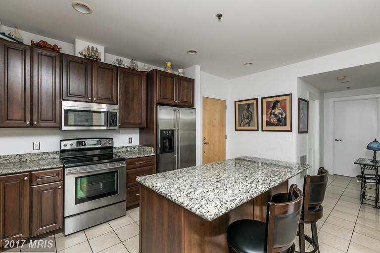 2772 LIGHTHOUSE POINT EAST, Baltimore, MD 21224