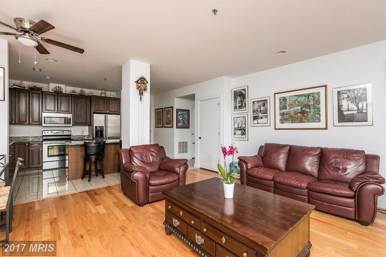2772 LIGHTHOUSE POINT EAST, Baltimore, MD 21224