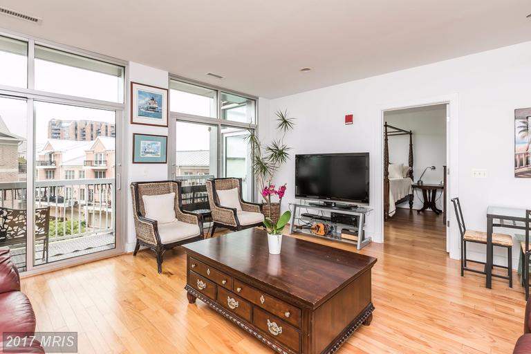 2772 LIGHTHOUSE POINT EAST, Baltimore, MD 21224
