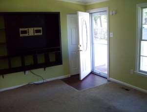 1909b Halethorpe AvBaltimore, MD, 21227Baltimore County
