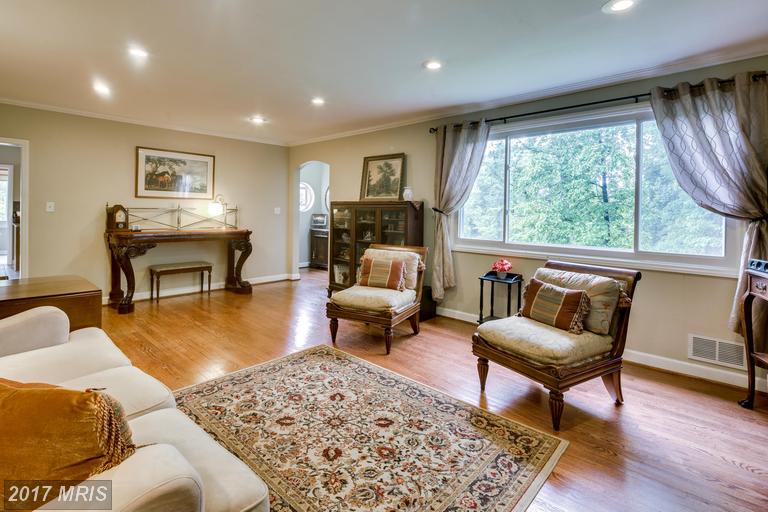 5612 FRIENDSHIP ROAD, Baltimore, MD 21227