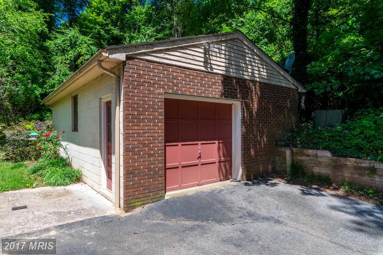 8608 KRATZ LANE, Baltimore, MD 21244