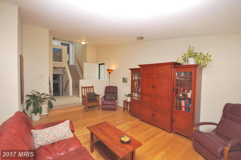 9 Landings Court, Annapolis, MD 21403
