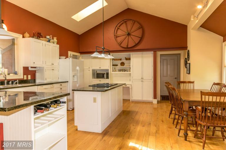 41 ROBINWOOD DRIVE, Oakland, MD 21550