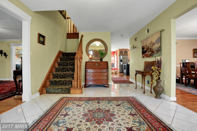 20204 PLUMWOOD DR, Hagerstown, MD 21742