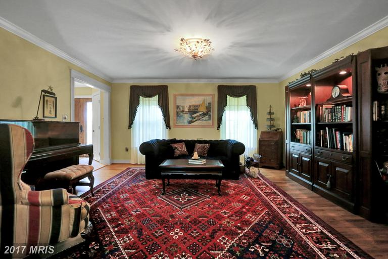 20204 PLUMWOOD DR, Hagerstown, MD 21742