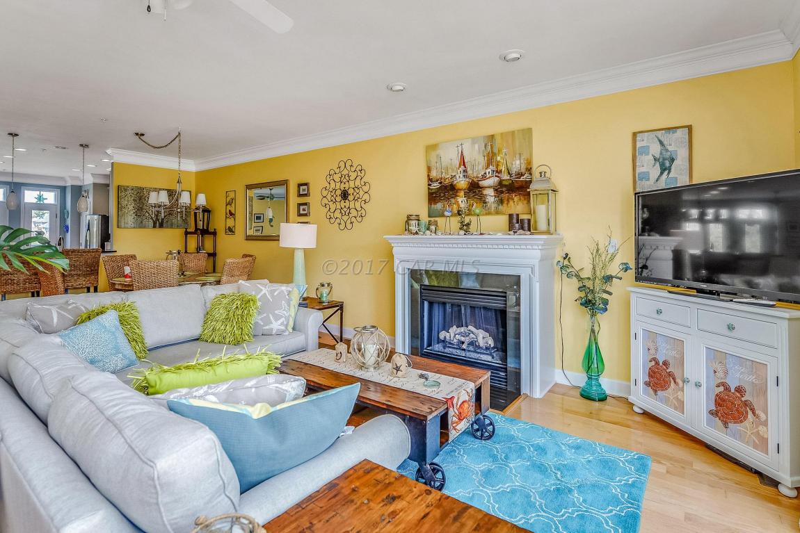 11200 Seabiscuit Ln, Berlin, MD 21811