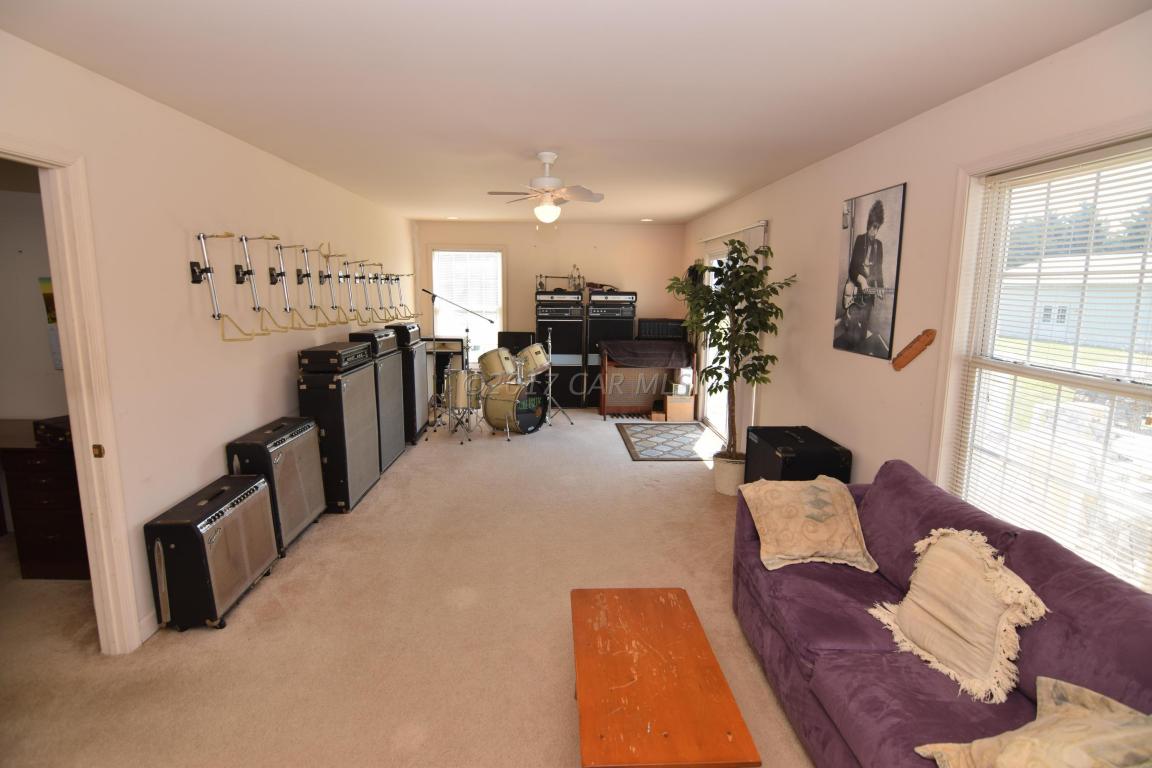 10910 Adkins Rd, Berlin, MD 21811