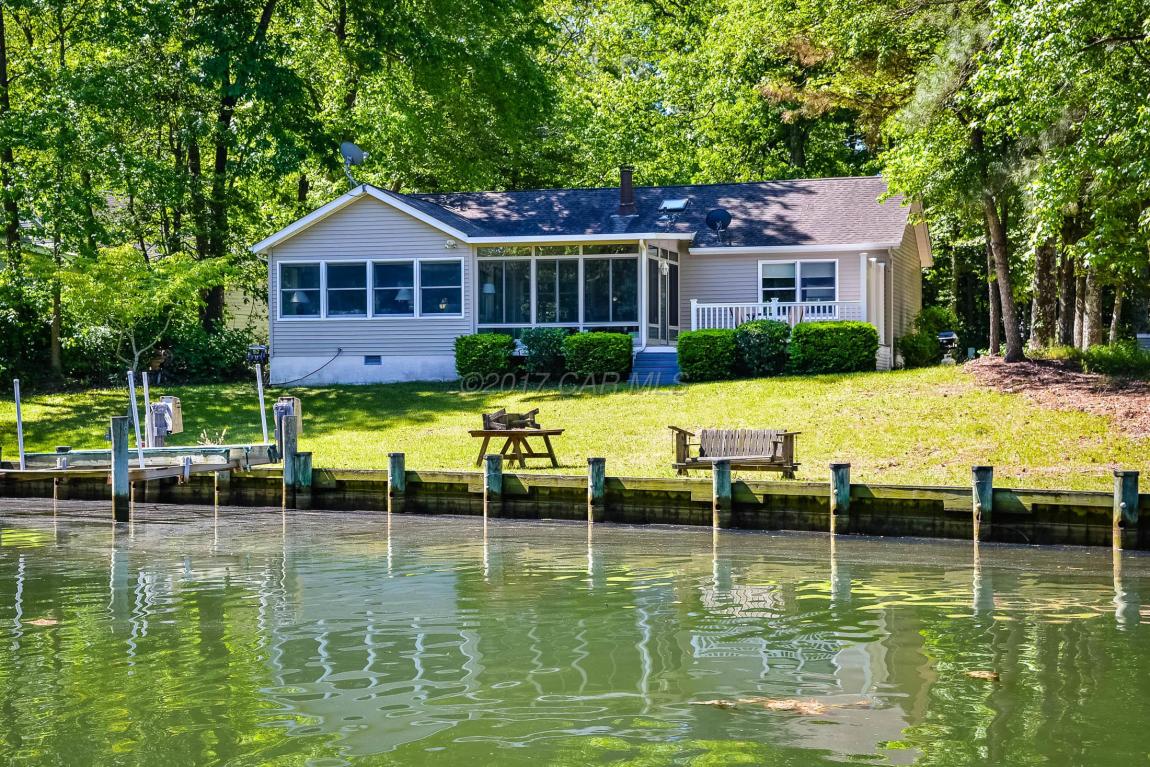 9 Dove Ln, Berlin, MD 21811