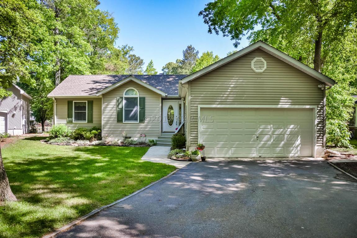 9 Dove Ln, Berlin, MD 21811