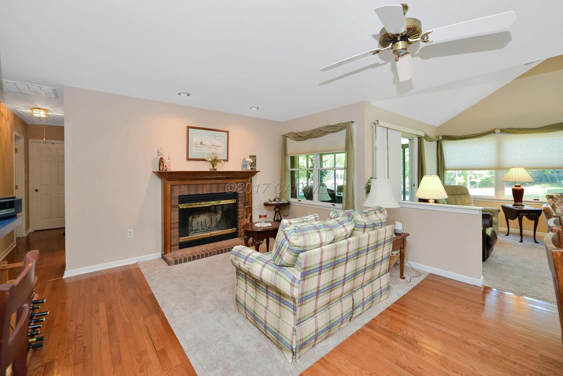 9 Dove Ln, Berlin, MD 21811