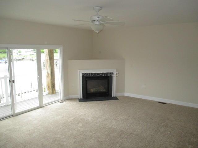 10900 Holystone Ln, Berlin, MD 21811