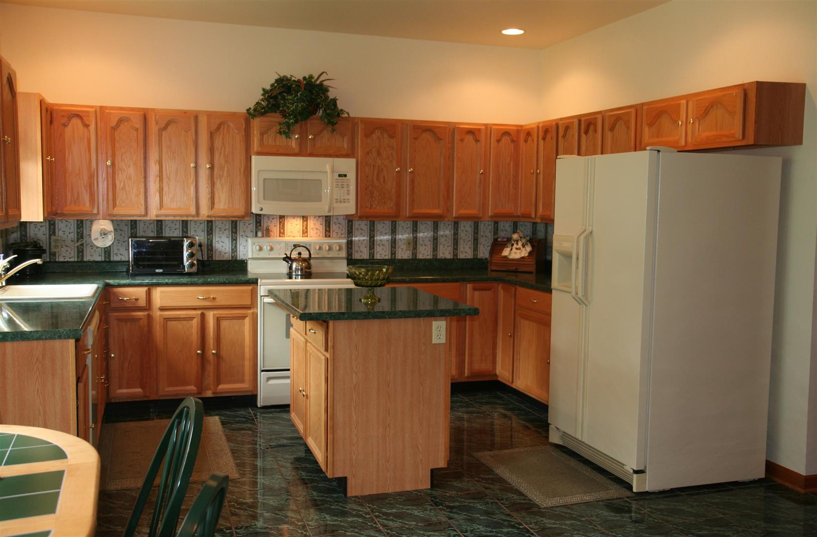 7691 Placid Pond Dr, Hebron, MD 21830
