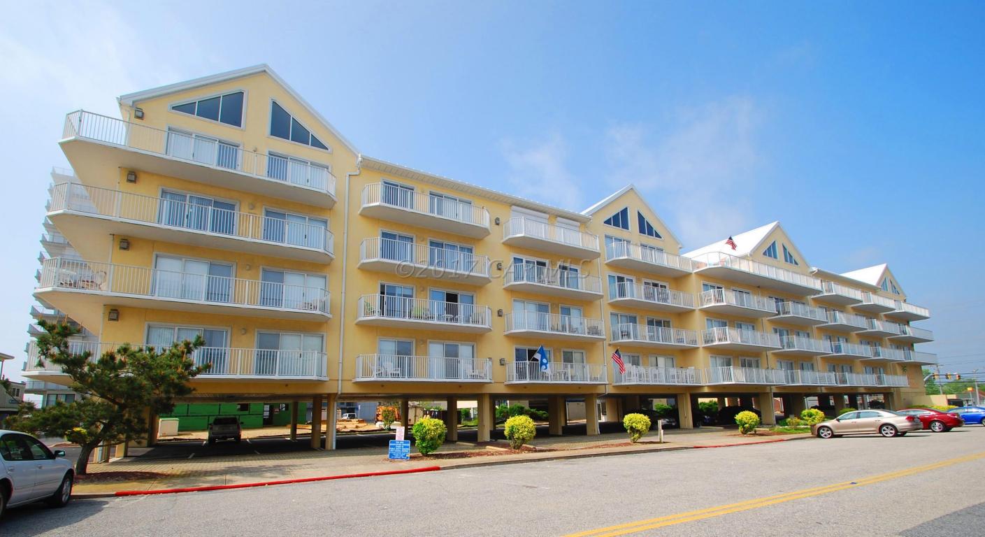 9 90th St, Ocean City, MD 21842