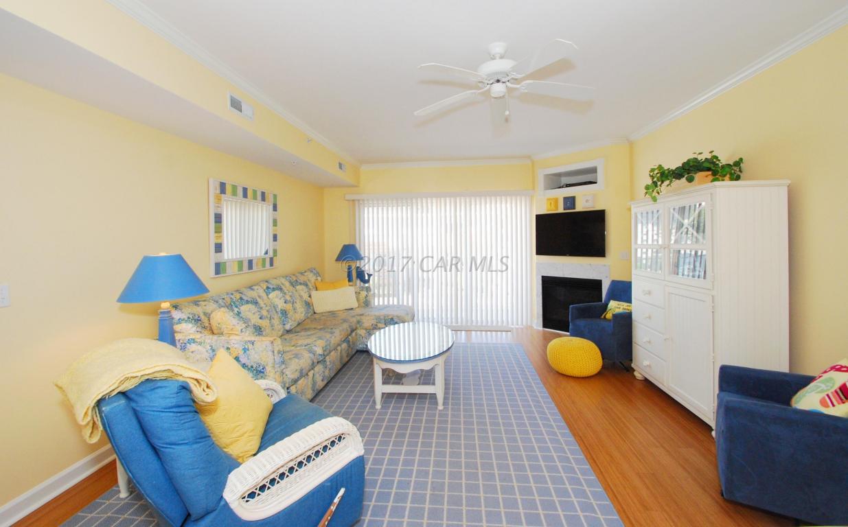 9 90th St, Ocean City, MD 21842