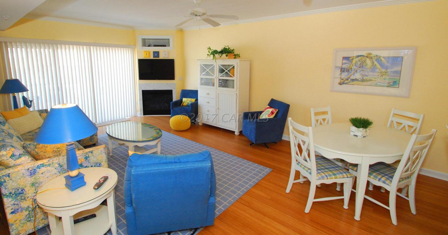 9 90th St, Ocean City, MD 21842