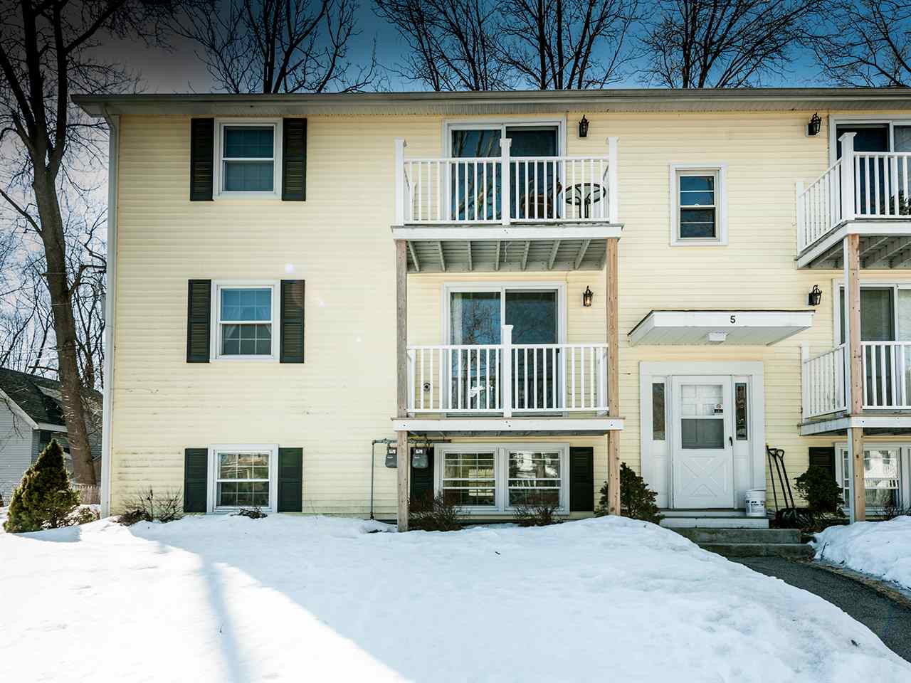 5 Carriage Hill Road, Eliot, ME 03903