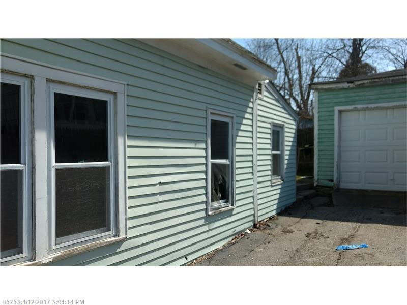 21-23 Oak ST, Biddeford, ME 04005