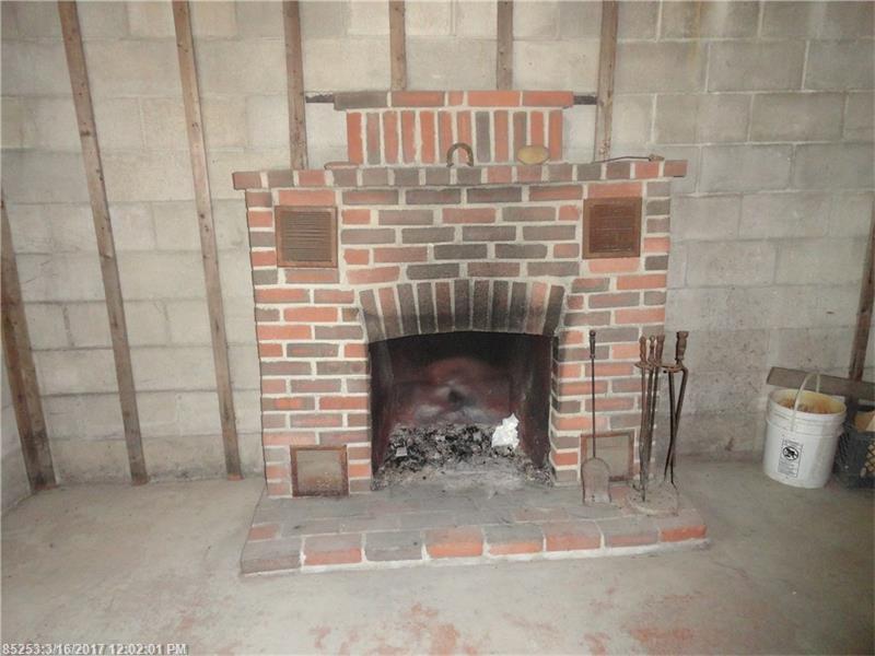 41 Welch DR, Casco, ME 04015