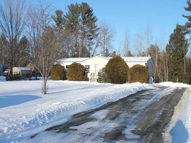 39 Circle DrCornish, ME, 04020York County