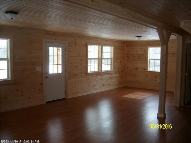 13 Merrifield CIR, Sebago, ME 04029