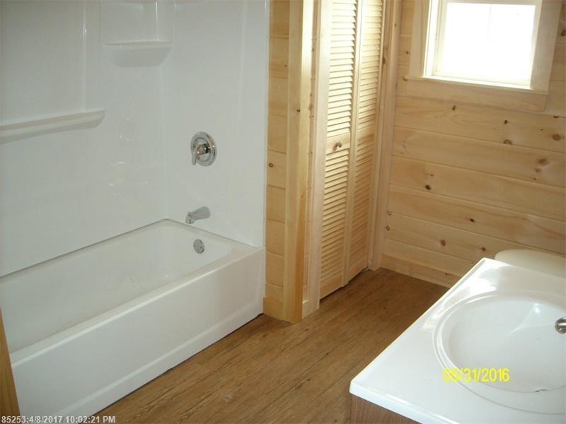 13 Merrifield CIR, Sebago, ME 04029