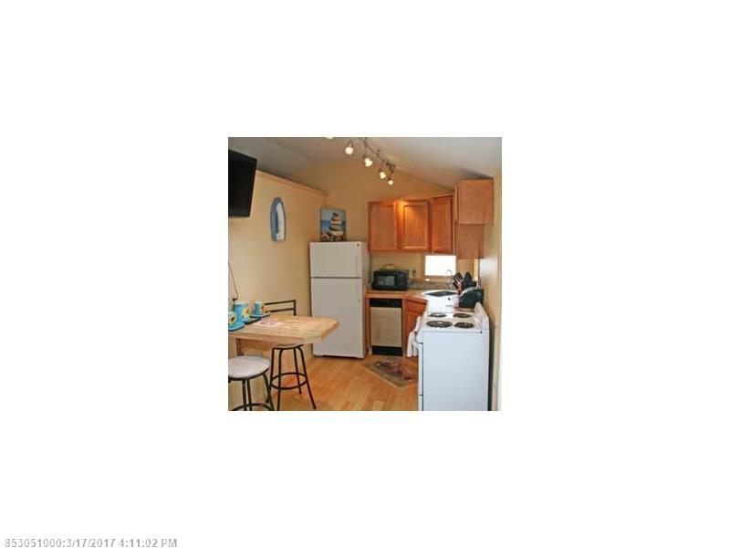 20 Shorebreezes Ln 20, Kennebunk, ME 04043
