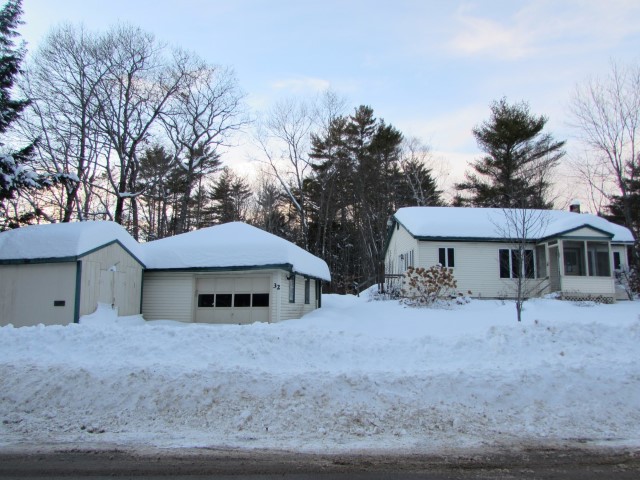 32 Clement RdNaples, ME, 04055Cumberland County