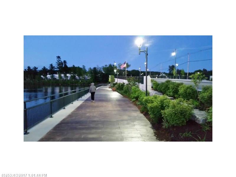 18 Sunshine LN 3, Naples, ME 04055