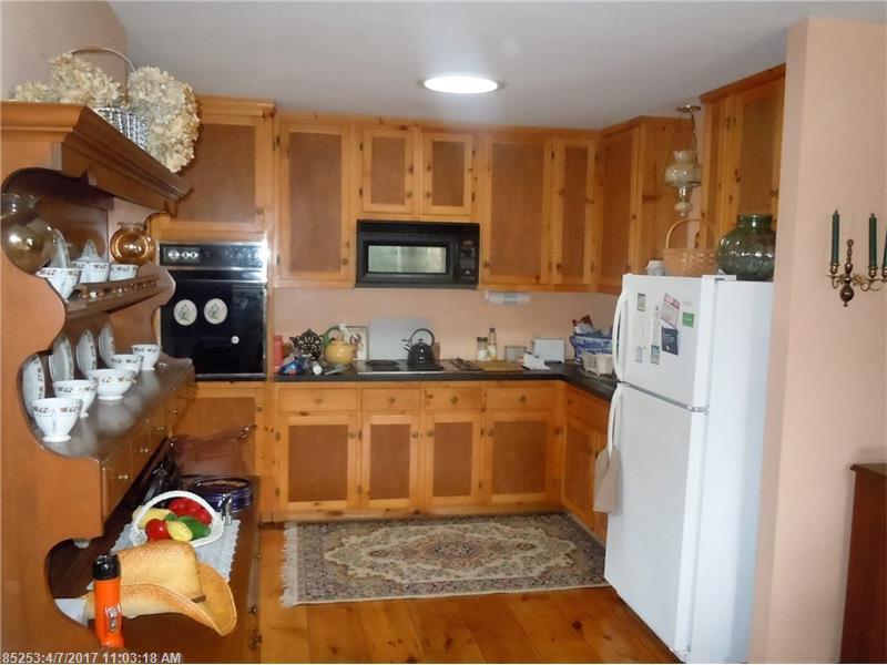 552 Ossipee TRL, Porter, ME 04068
