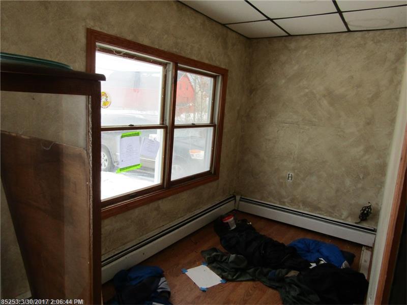 438 Elmwood RD, Pownal, ME 04069