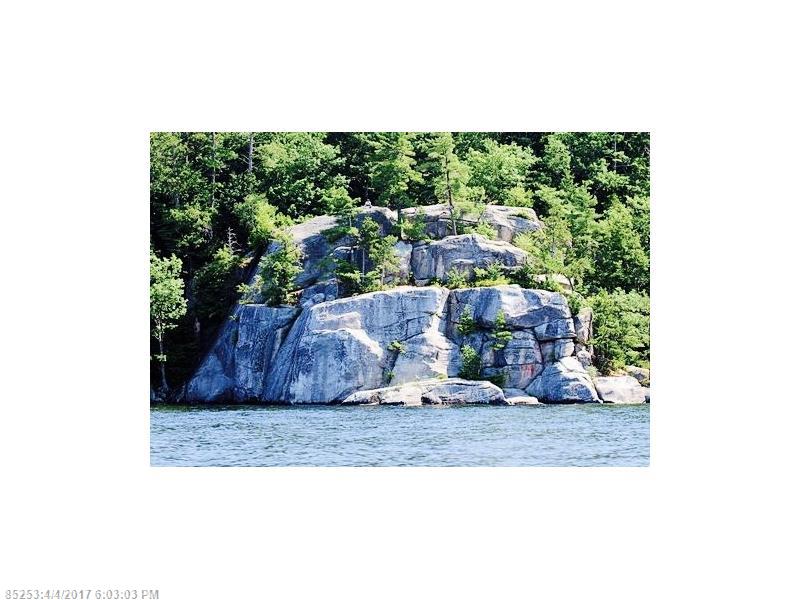 370 Leisure LN, Frye Island, ME 04071