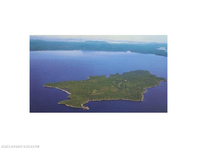 370 Leisure LN, Frye Island, ME 04071