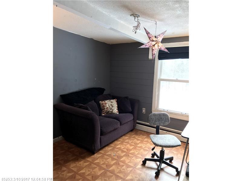 185 Meadow RD, Raymond, ME 04071