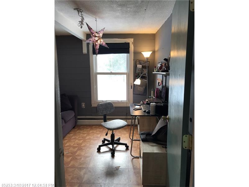 185 Meadow RD, Raymond, ME 04071