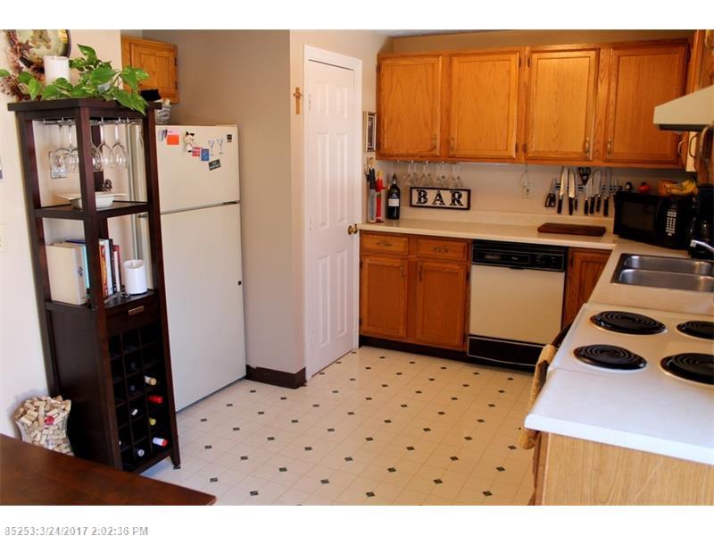 8 Park ST 1, Saco, ME 04072