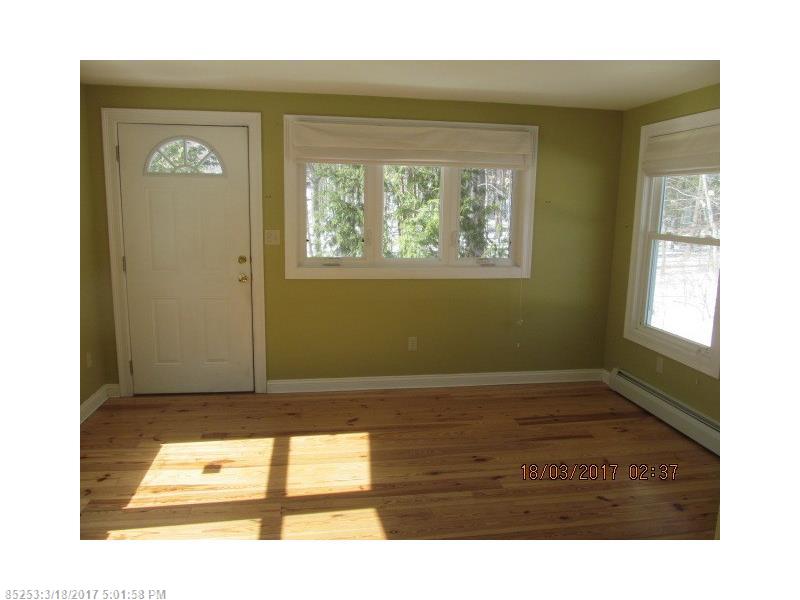 18 Glen ST, Sanford, ME 04073