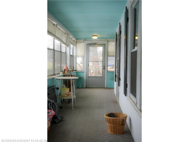 9 Harding St, Sanford, ME 04073
