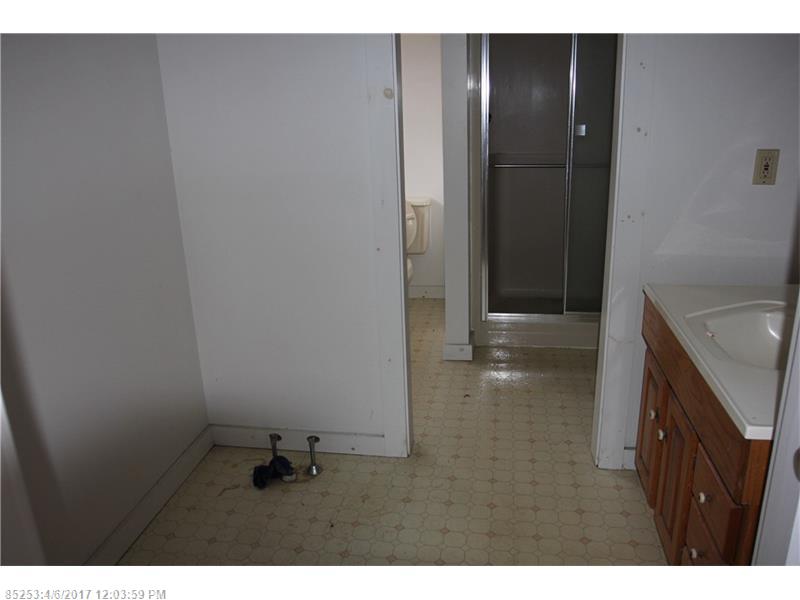 20 Grandview AVE, Sanford, ME 04073