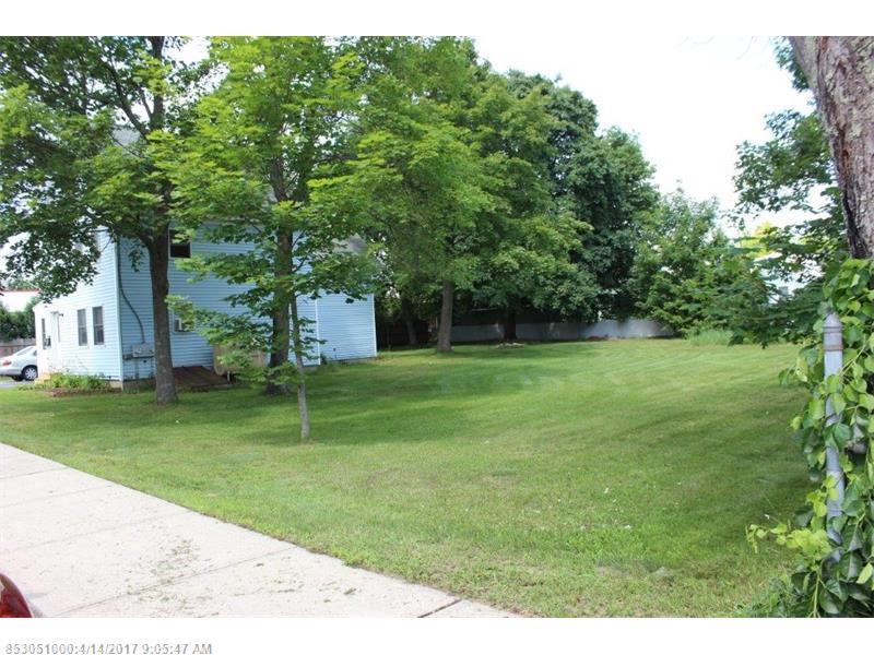 4 Tebbetts Ave, Sanford, ME 04073