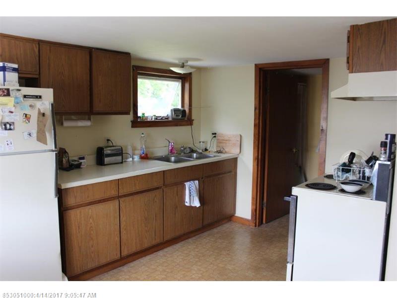 4 Tebbetts Ave, Sanford, ME 04073
