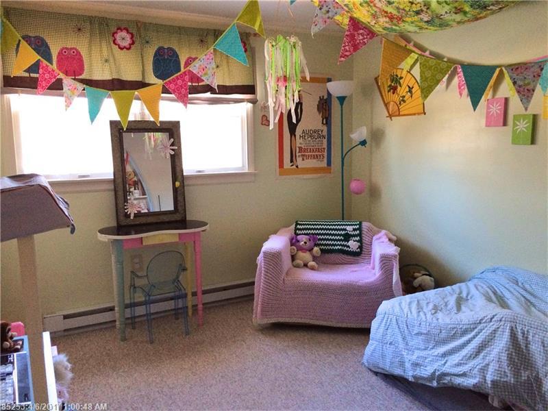 8 Devotion AVE, Sanford, ME 04073