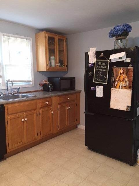 46 Oak Street, Springvale, ME 04083