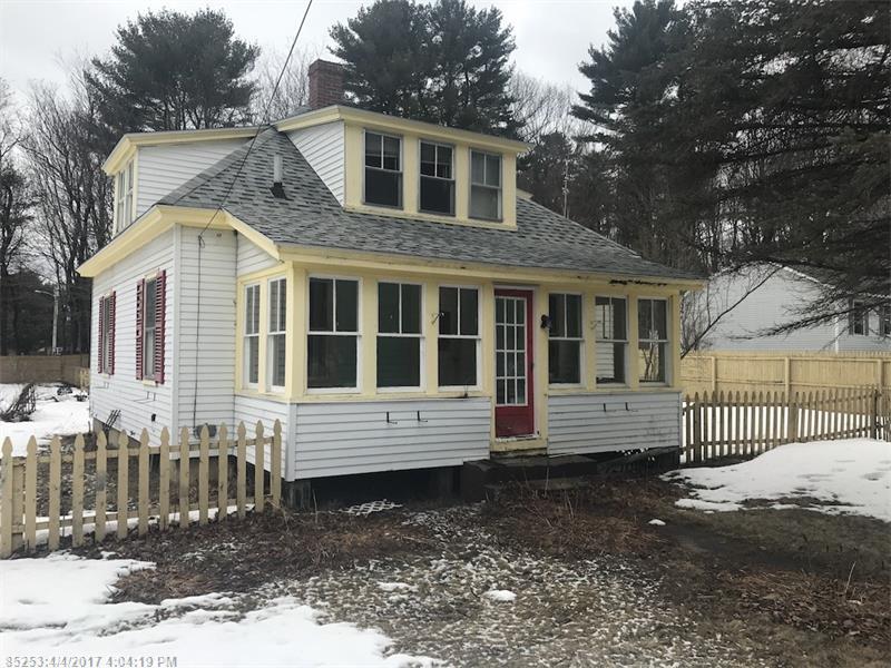 90 Middlesex RD, Topsham, ME 04086