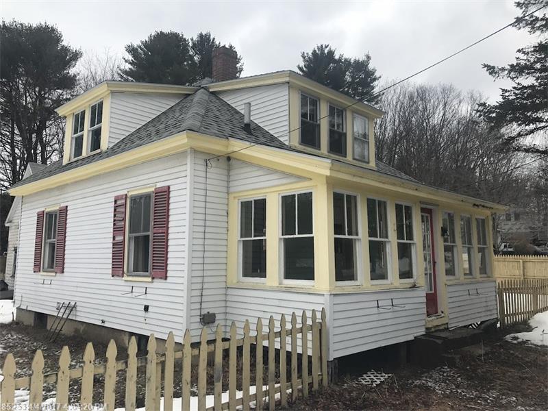 90 Middlesex RD, Topsham, ME 04086