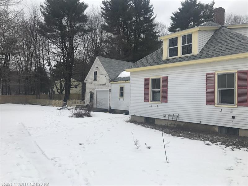 90 Middlesex RD, Topsham, ME 04086