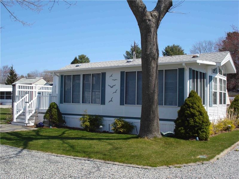 9 Bourne AVE C9 &amp; C8, Wells, ME 04090