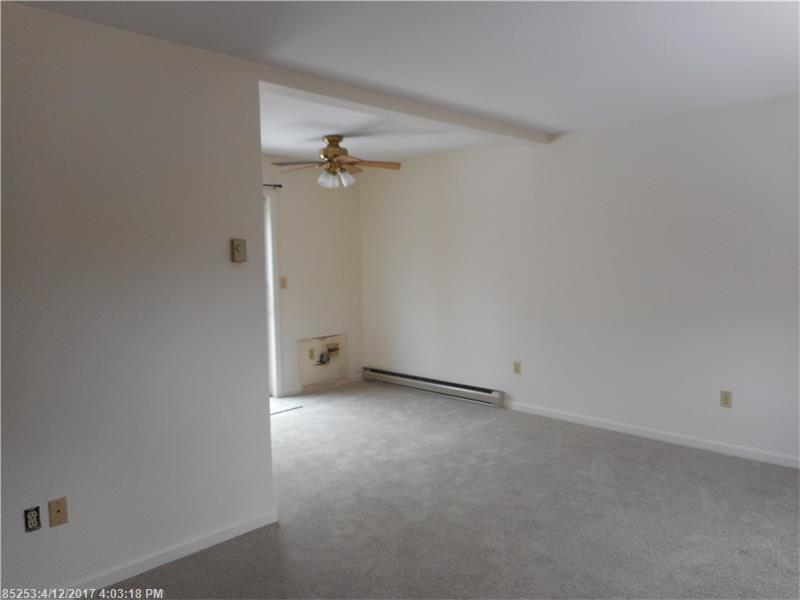 40 Glenridge DR 40, Portland, ME 04103
